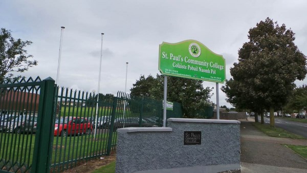 Colegio público en Irlanda "St Pauls Community College"
